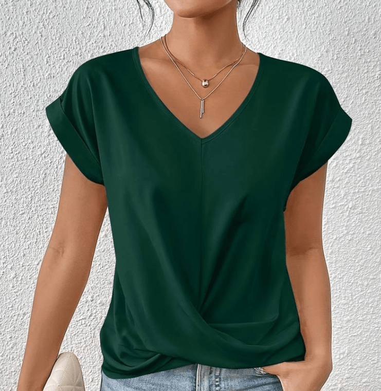 Luna - Tummy tucking V-neck top
