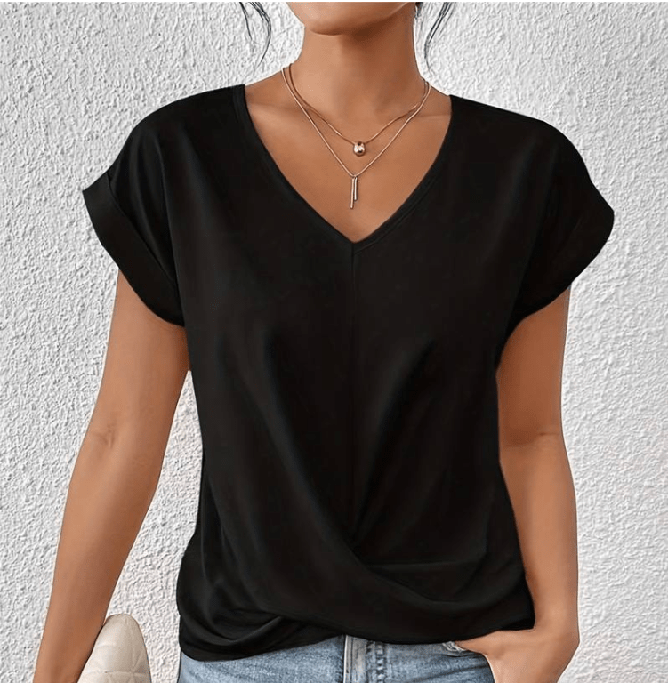 Luna - Tummy tucking V-neck top
