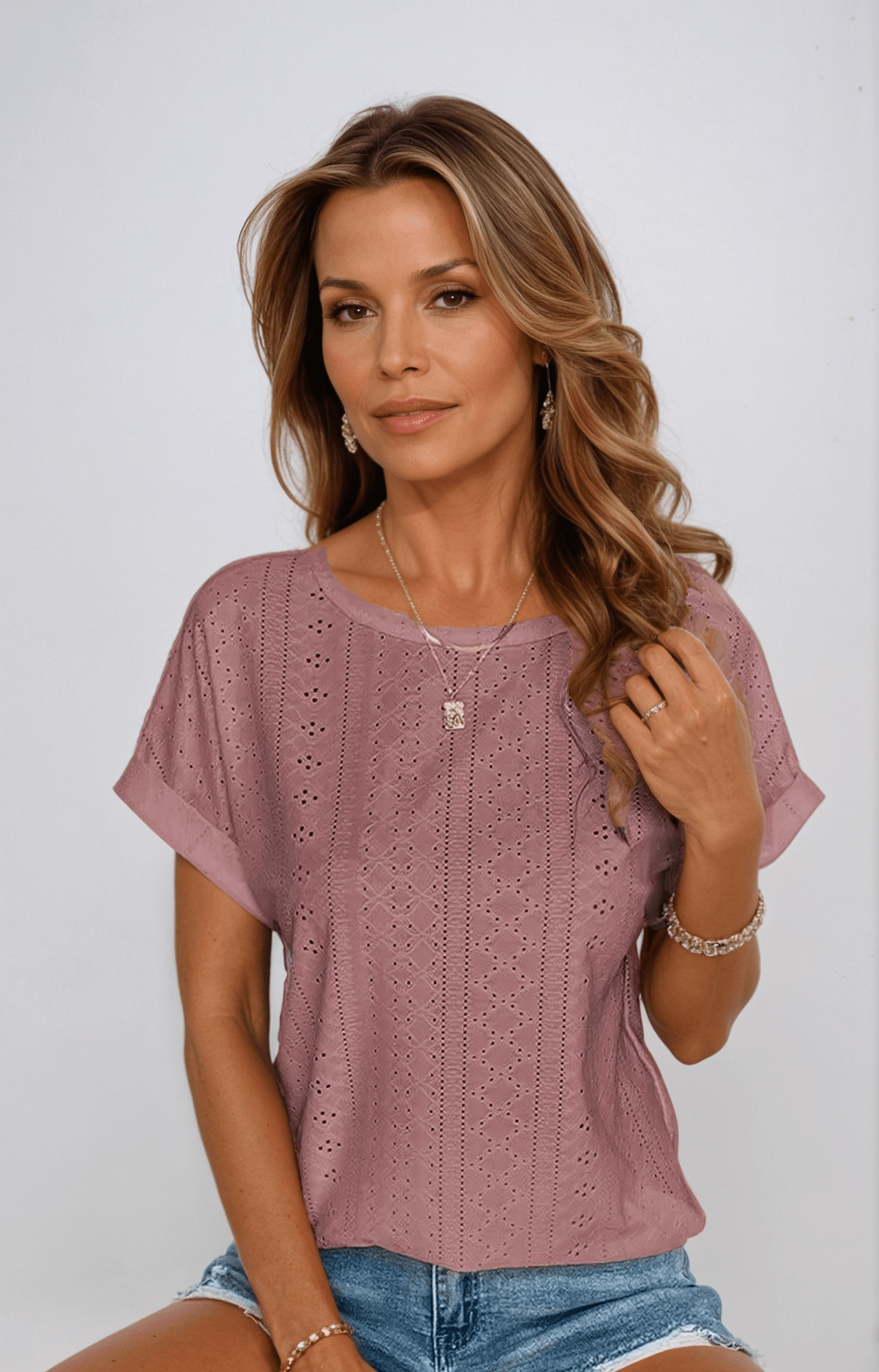 Rhea - Effortless Style, Flattering Fit