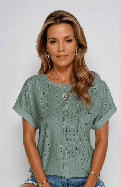 Rhea - Effortless Style, Flattering Fit