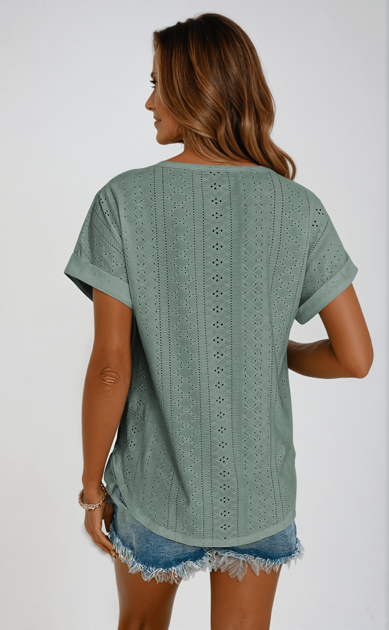 Rhea - Effortless Style, Flattering Fit